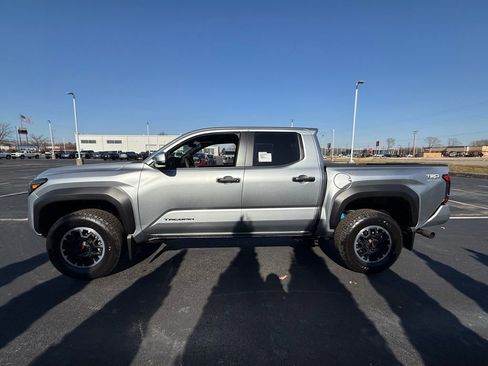 New 2026 Toyota Tacoma TRD Off-Road image 5