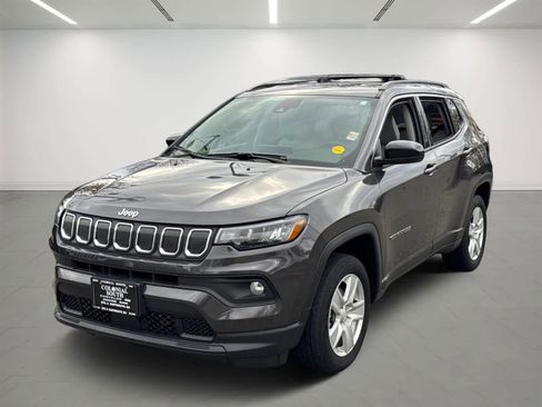 Used 2022 Jeep Compass Latitude w/ Convenience Group image 1