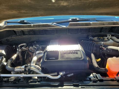 Used 2023 Chevrolet Silverado 1500 RST w/ Z71 Off-Road Package image 9