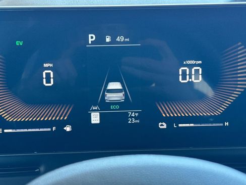 New 2026 Kia Carnival EX FWD image 26