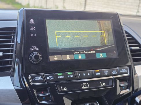 Used 2018 Honda Odyssey Elite image 19