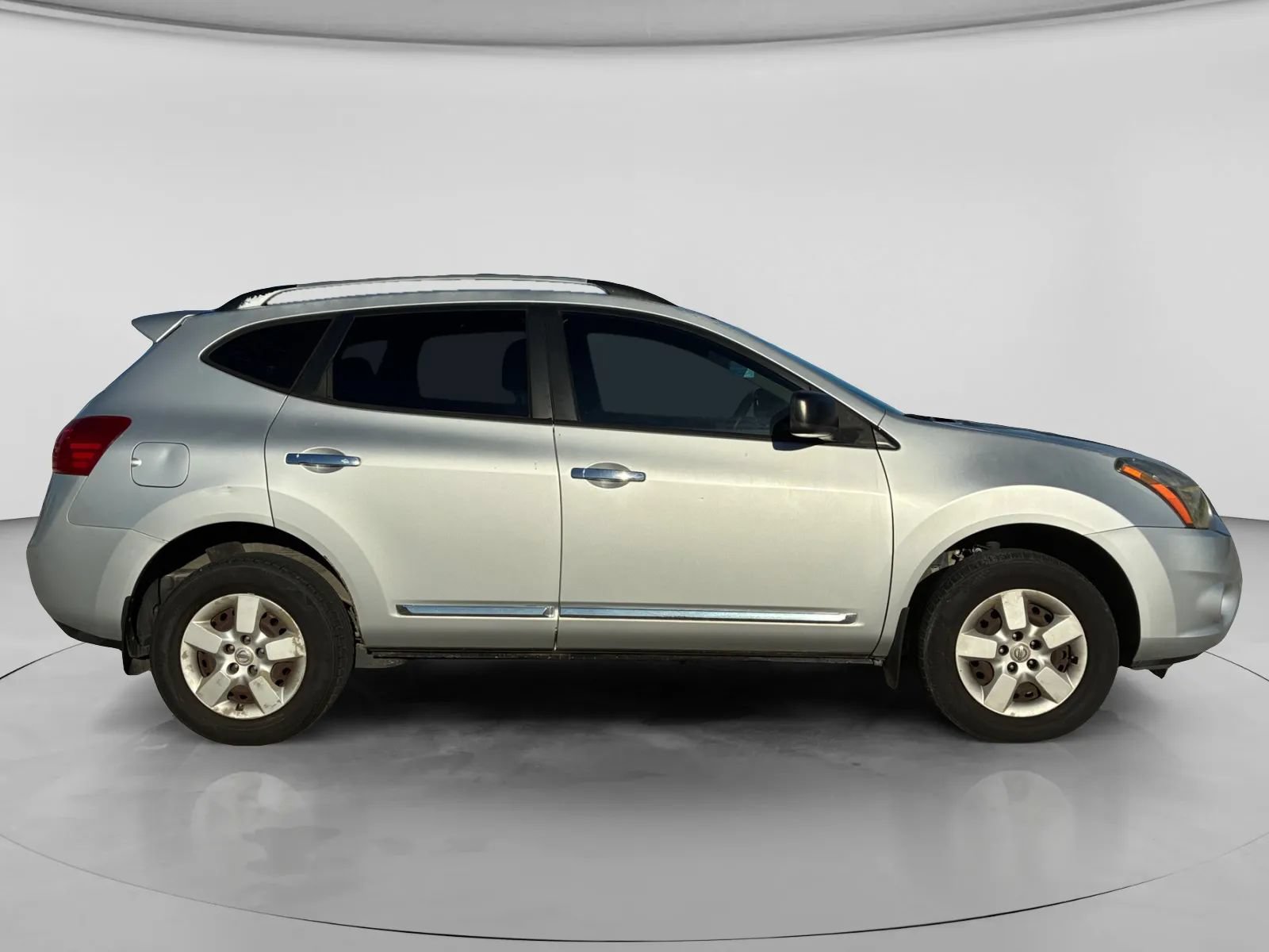 Used 2014 Nissan Rogue S w/ Convenience Package FWD image 6