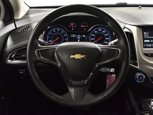 Used 2017 Chevrolet Cruze LS image 17