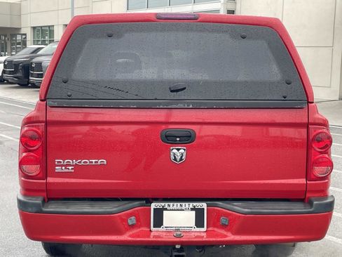 Used 2007 Dodge Dakota SLT image 3