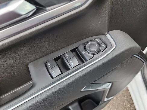 New 2026 GMC Sierra 1500 Elevation image 13