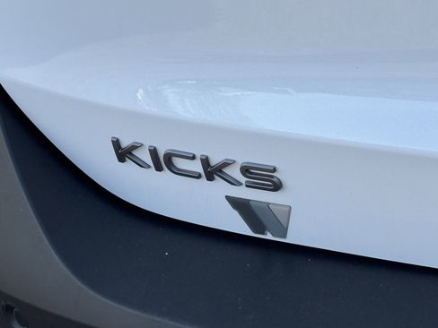 Certified 2025 Nissan Kicks SV image 20