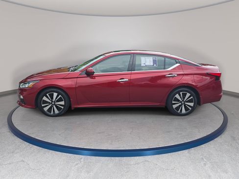Used 2019 Nissan Altima 2.5 SV FWD image 8