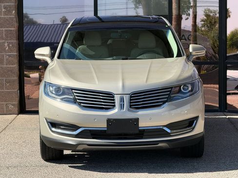 Used 2017 Lincoln MKX Reserve FWD image 19