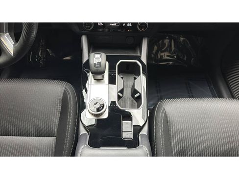 Used 2026 Mitsubishi Outlander ES FWD image 27