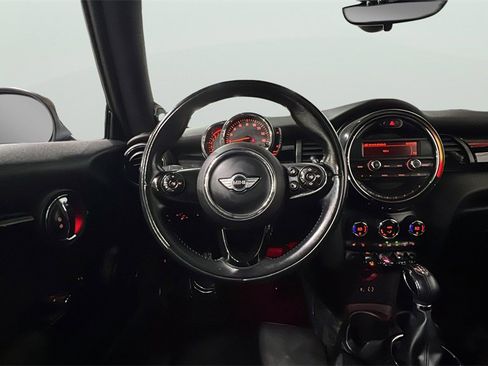Used 2016 MINI Cooper S image 16