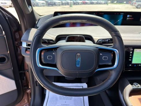 Used 2025 Lincoln Navigator L Black Label AWD/4WD image 53