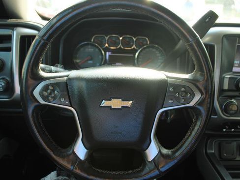 Used 2018 Chevrolet Silverado 1500 LTZ Z71 w/ LTZ Plus Package AWD/4WD image 9