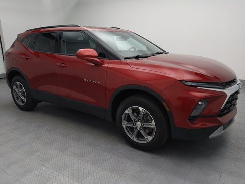 Used 2024 Chevrolet Blazer LT w/ Convenience Package FWD image 11