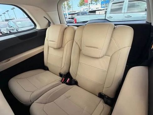 Used 2017 Mercedes-Benz GLS 450 4MATIC image 9