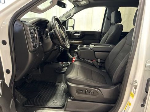 Used 2020 Chevrolet Silverado 2500 LT w/ Convenience Package AWD/4WD image 12