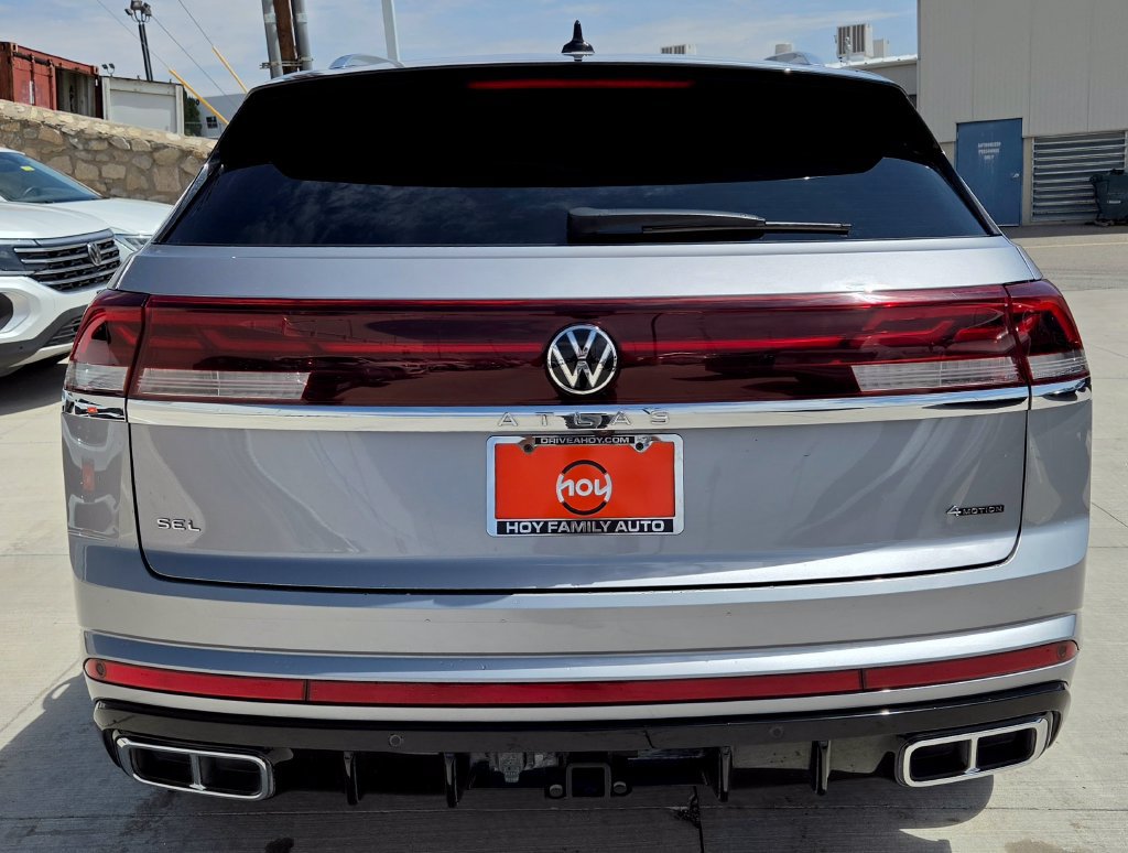 Used 2024 Volkswagen Atlas Cross Sport SEL Premium R-Line AWD/4WD image 7