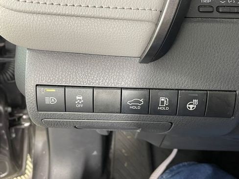 Used 2022 Toyota Camry LE w/ Cold Weather Package image 10