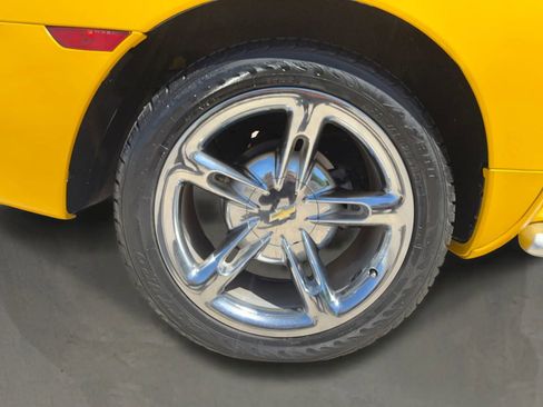 Used 2004 Chevrolet SSR w/ Preferred Equipment Group RWD image 15