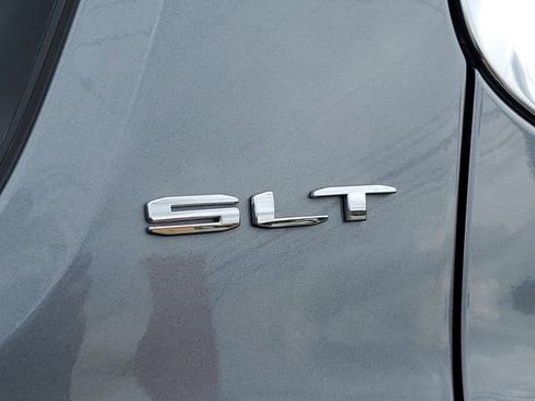 Used 2020 GMC Acadia SLT w/ Trailering Package AWD/4WD image 8