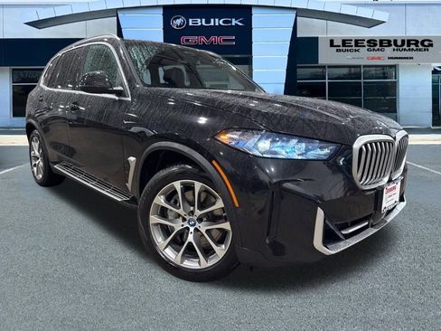 Used 2025 BMW X5 xDrive50e image 1