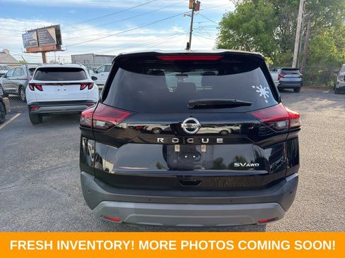 Used 2021 Nissan Rogue SV image 5