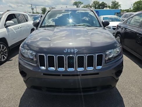 Used 2016 Jeep Compass Sport w/ Power Value Group FWD image 2