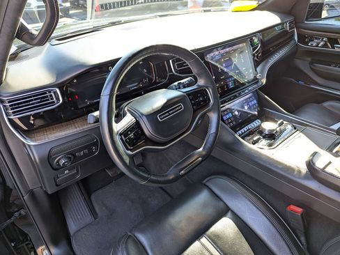 Used 2022 Jeep Grand Wagoneer Series II w/ Convenience Group III AWD/4WD image 14