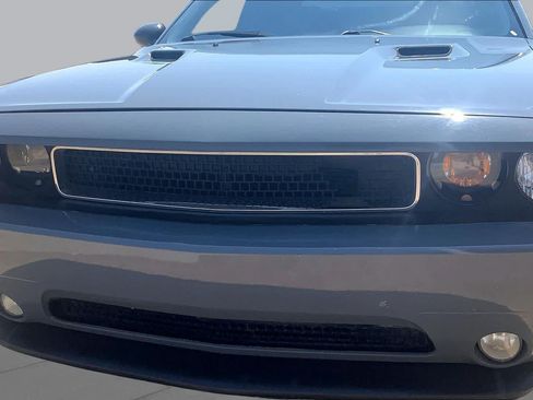 Used 2012 Dodge Challenger SXT Plus RWD image 29