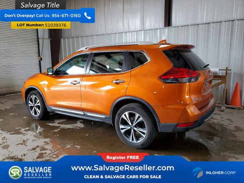 Used 2017 Nissan Rogue SL w/ SL Premium Package AWD/4WD image 3