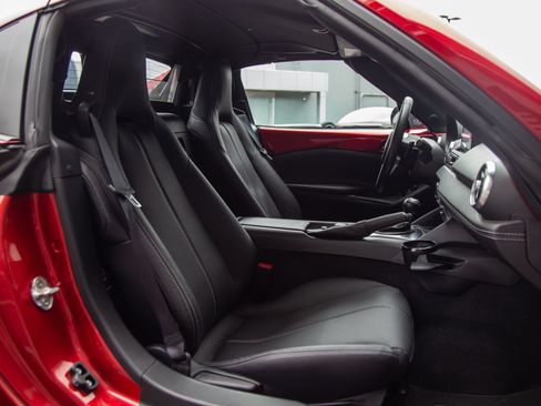 Used 2023 MAZDA MX-5 Miata Grand Touring w/ Weather Package RWD image 19