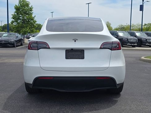 Used 2025 Tesla Model Y Long Range RWD image 15