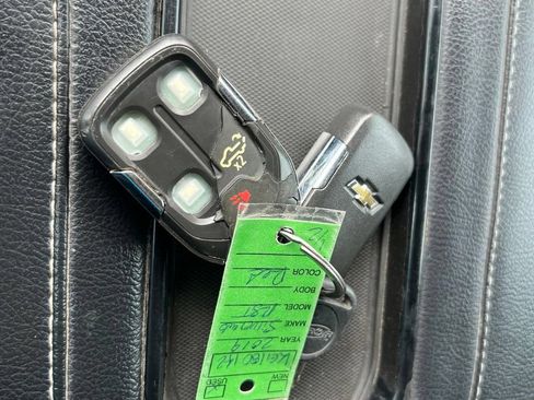 Used 2019 Chevrolet Silverado 1500 RST RWD image 28