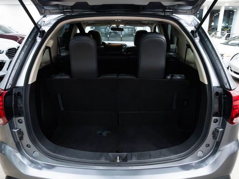 Used 2019 Mitsubishi Outlander SE image 8