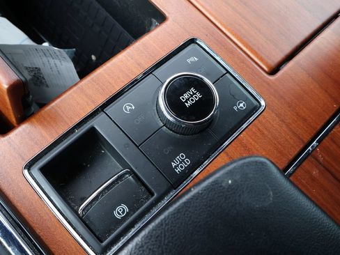 Used 2019 Lincoln Navigator Reserve AWD/4WD image 29