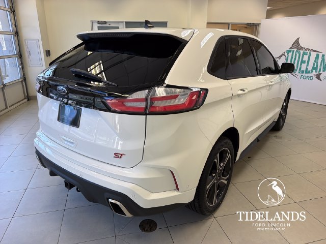 Certified 2022 Ford Edge ST w/ Equipment Group 401A AWD/4WD image 9