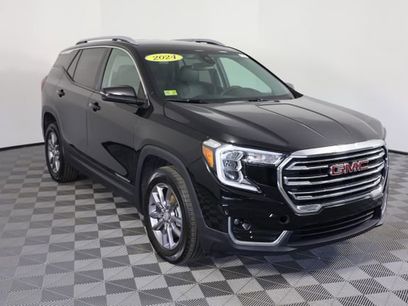 Used 2024 GMC Terrain SLT