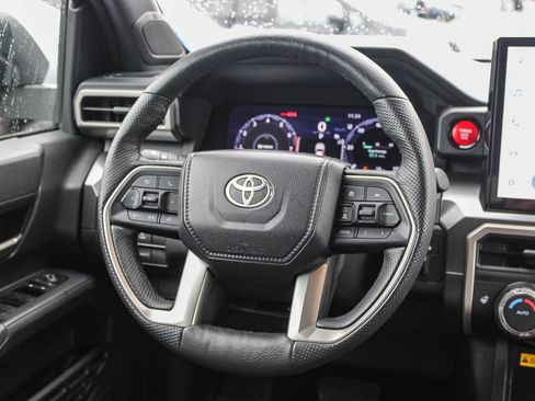 Used 2024 Toyota Tacoma TRD Off-Road image 16