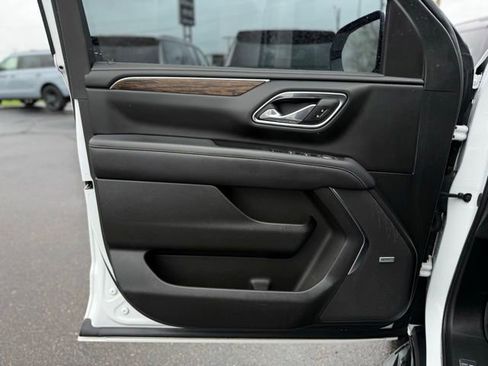 Used 2024 Chevrolet Tahoe Premier image 11