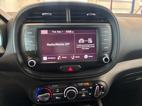 Certified 2023 Kia Soul LX w/ Option Group 015 FWD image 18