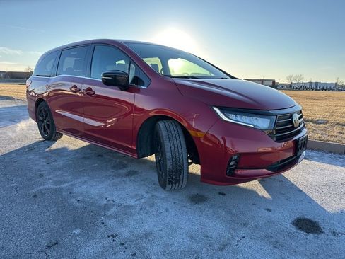 Certified 2023 Honda Odyssey Sport image 13