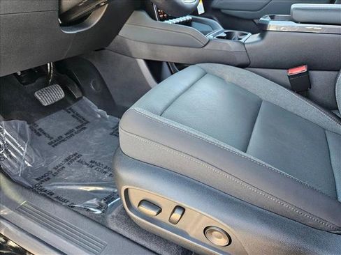 New 2026 GMC Terrain AT4 AWD/4WD image 4