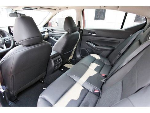 New 2025 Nissan Altima 2.5 SL image 11