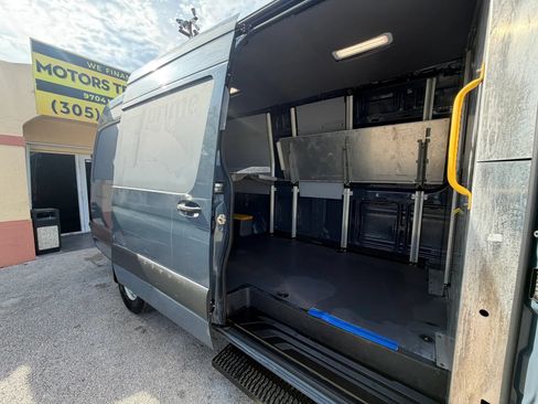 Used 2019 Mercedes-Benz Sprinter 170 image 7