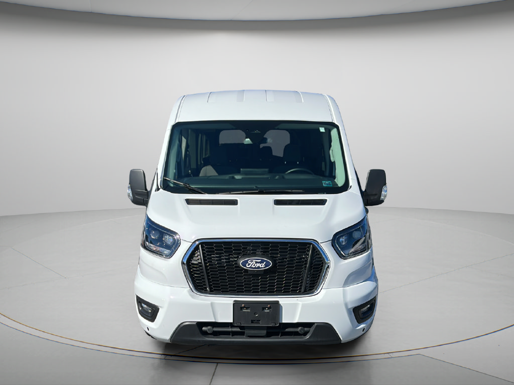 Used 2026 Ford Transit 350 XLT RWD image 2