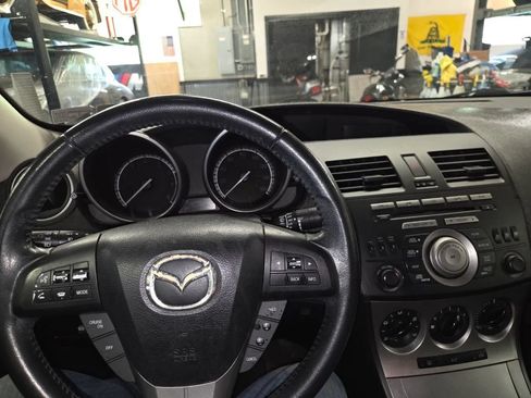 Used 2010 MAZDA MAZDA3 s Sport FWD image 24