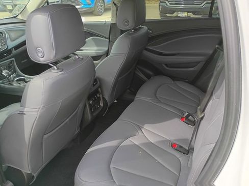 Used 2020 Buick Envision Essence image 14