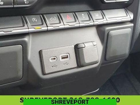 Used 2021 Chevrolet Silverado 1500 LT image 30