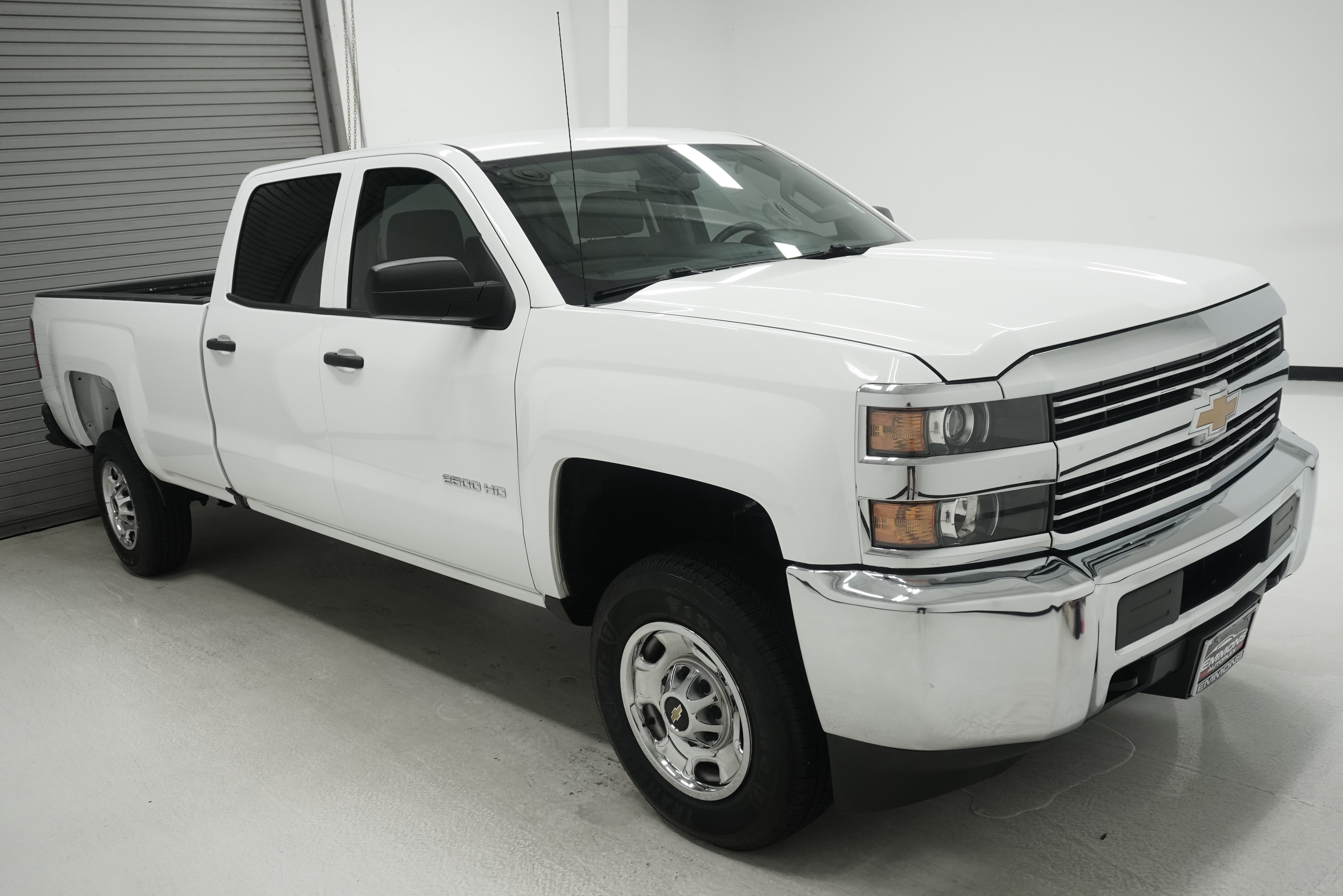 Used 2017 Chevrolet Silverado 2500 W/T RWD image 3