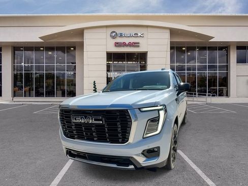 Certified 2026 GMC Yukon XL Denali w/ Denali Reserve Package AWD/4WD image 5