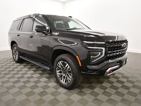 Used 2025 Chevrolet Tahoe Z71 w/ Comfort Package AWD/4WD image 10